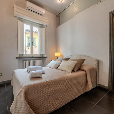 Casa I 4 Leoni, In The Center Of *
